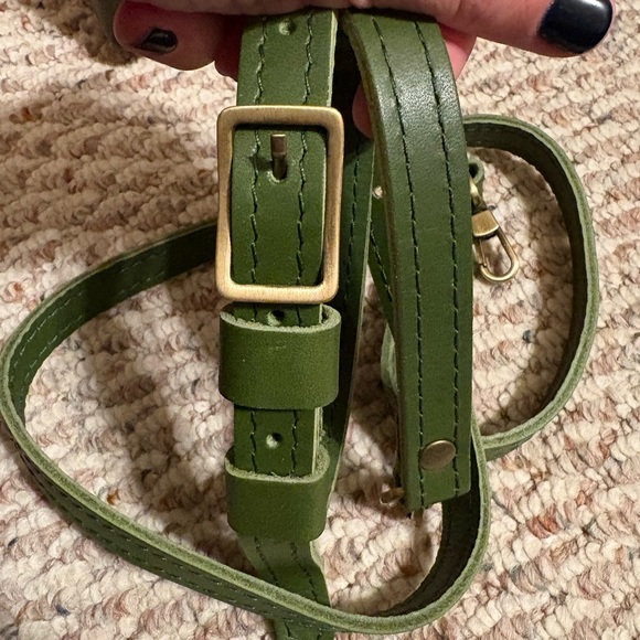 Portland Leather Goods Large Pine Eclipse Crossbody Bag - Picture 7 of 11